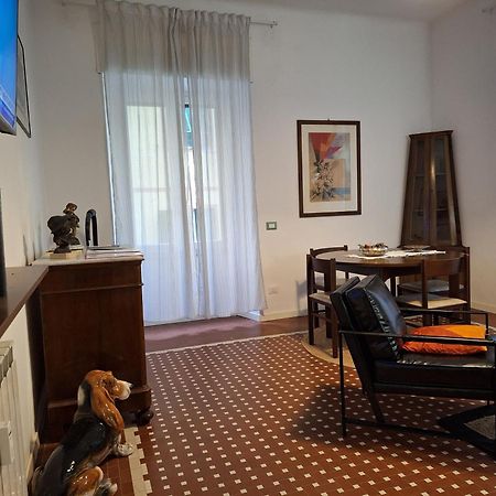 Ferienwohnung A La Gare La Spezia Exterior foto