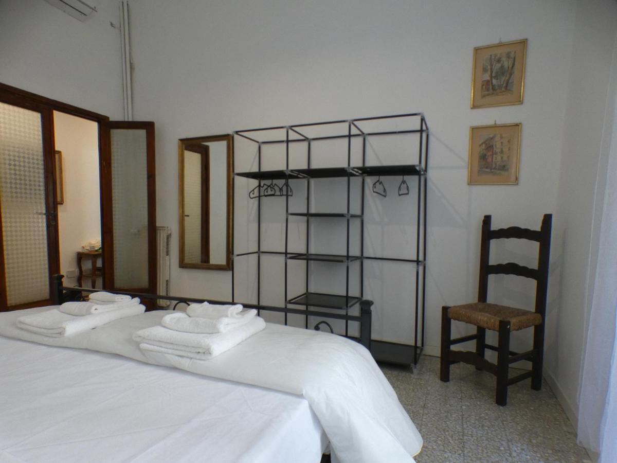 Ferienwohnung A La Gare La Spezia Exterior foto
