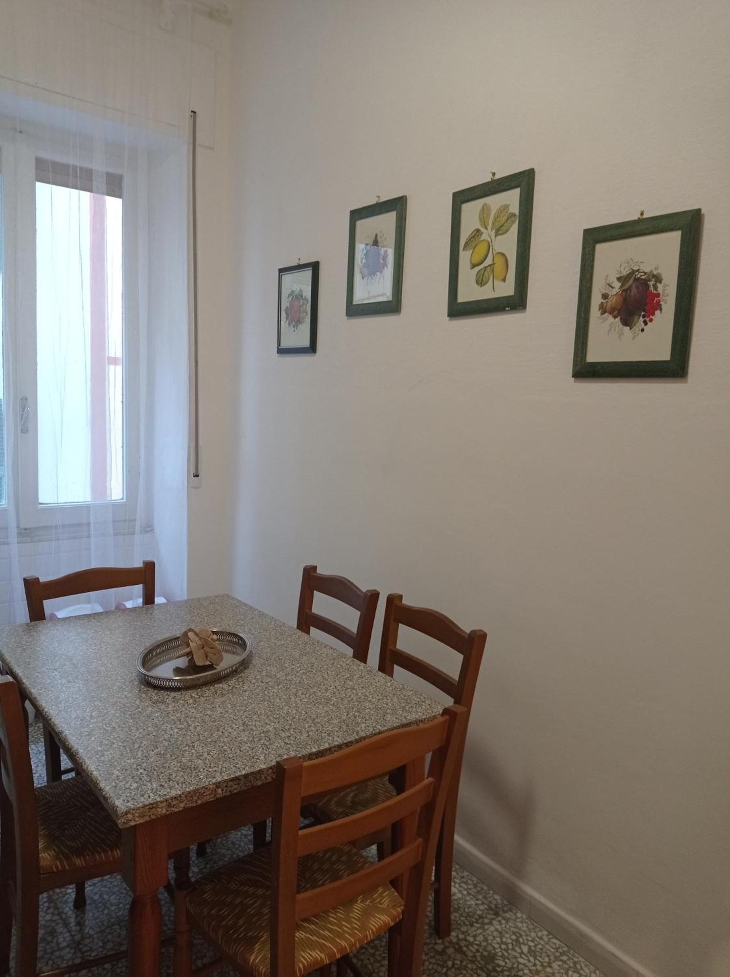 Ferienwohnung A La Gare La Spezia Exterior foto