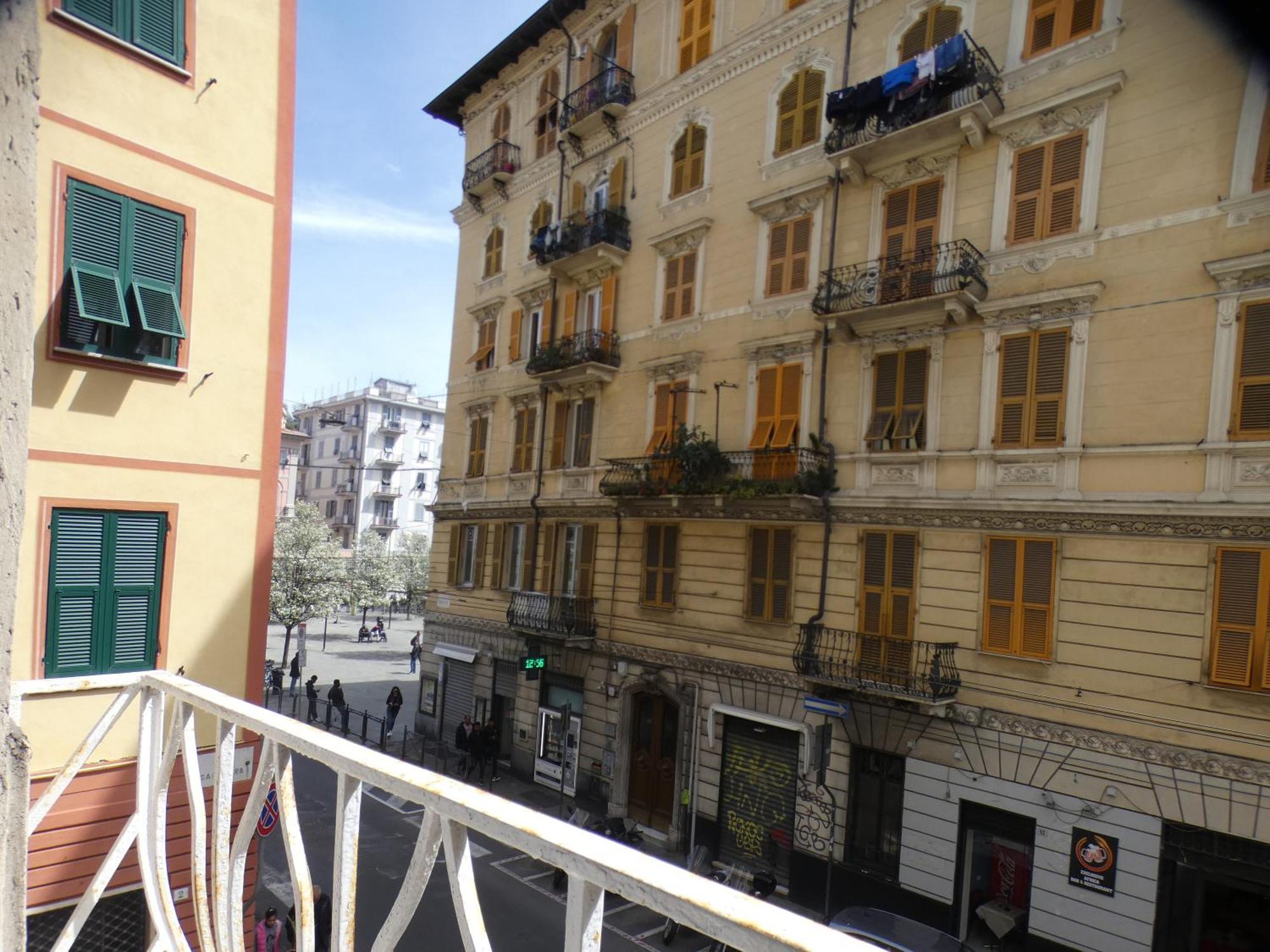 Ferienwohnung A La Gare La Spezia Exterior foto